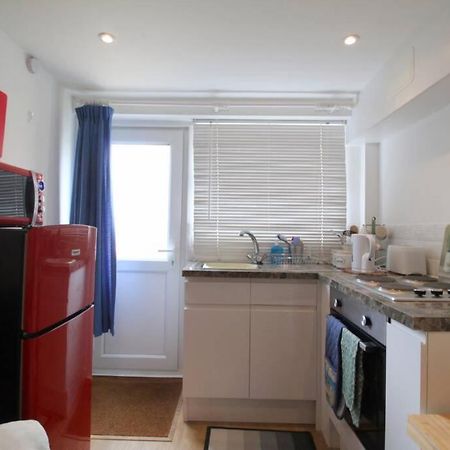 Pebbles Apartment By Air Premier Seaford Kültér fotó